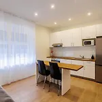 Blue Pearl-split Town Center Apartamento *