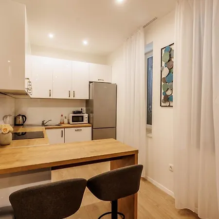 Blue Pearl-split Town Center * Спліт