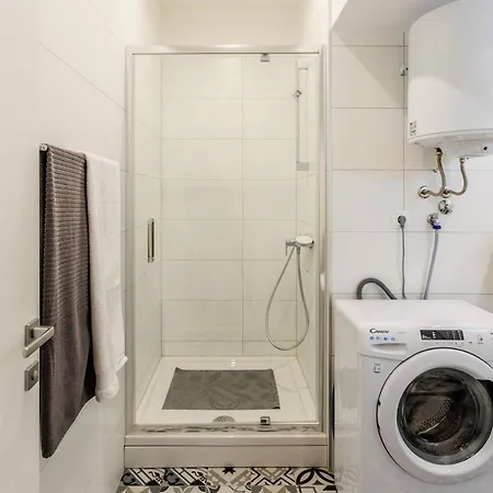 Blue Pearl-split Town Center *